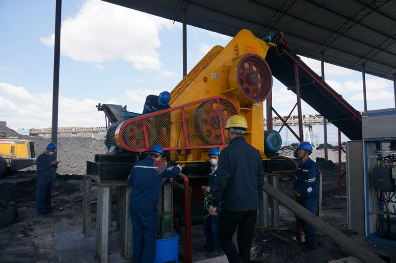 濕料用什么破碎機好？ 濕料粉碎機價格是多少？